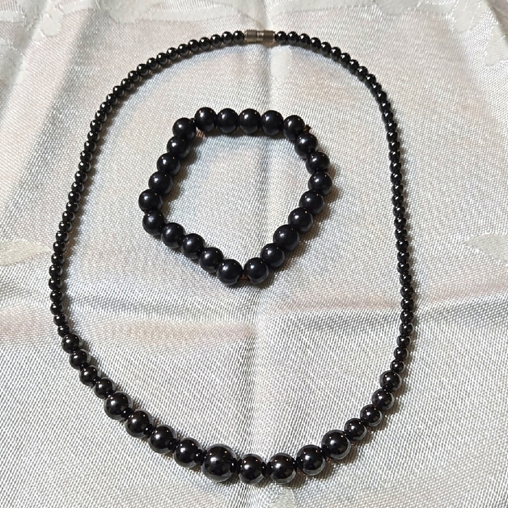 Magnetic Necklace and Bracelet Set